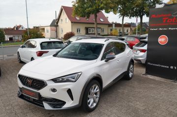 Gebrauchtwagen Cupra Formentor Formentor e-Hybrid *SHZ*AHK*NAVI*FullLink* in Höxter